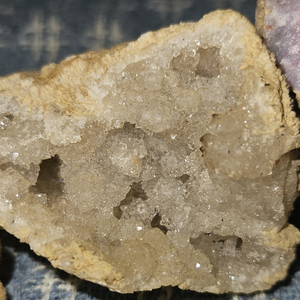 3 Geode rocks - Picture 3 of 8